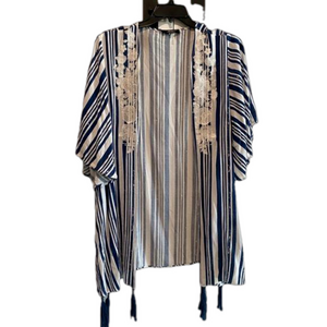 Beautiful Andrew by UNIT Kimono size medium


E1